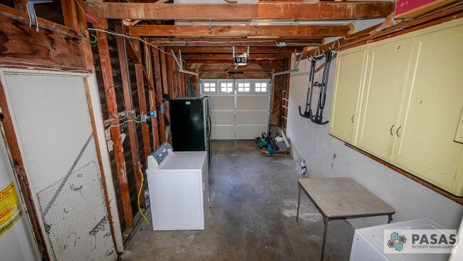 Building Photo - OPEN HOUSE, NOV. 24th at 2 pm - Downtown/Harbor Views!