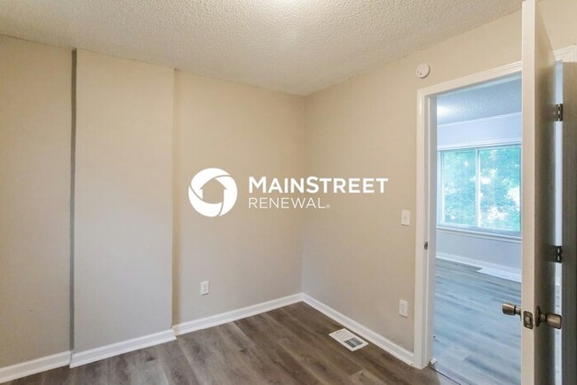 Building Photo - 5831 E 29TH TER, KANSAS CITY, MO 64129