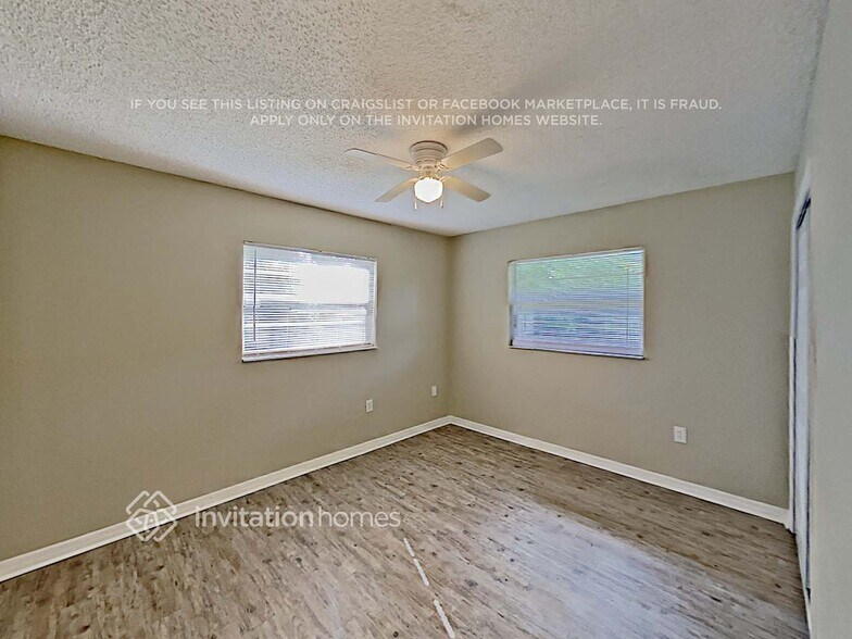 Building Photo - 8507 Sunny Hollow Ct