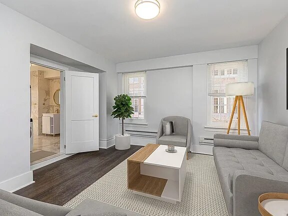 Building Photo - 2220 Walnut St