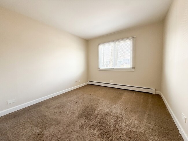 Building Photo - 915 Westmoreland Dr