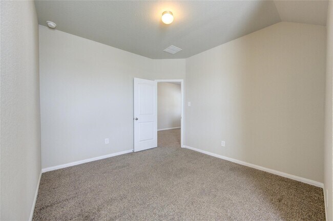 Building Photo - 3566 Paganini Pl