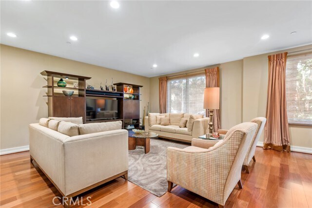 Building Photo - 130 N Swall Dr