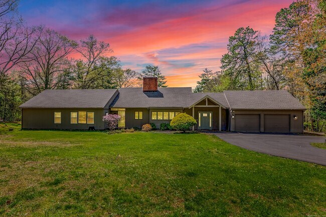 Primary Photo - 23 Vine Hill Rd