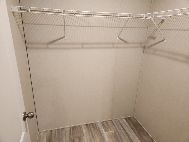 Building Photo - 636 Oregon St