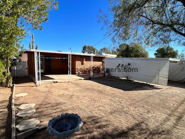 Building Photo - Centrally Located Home with Carport