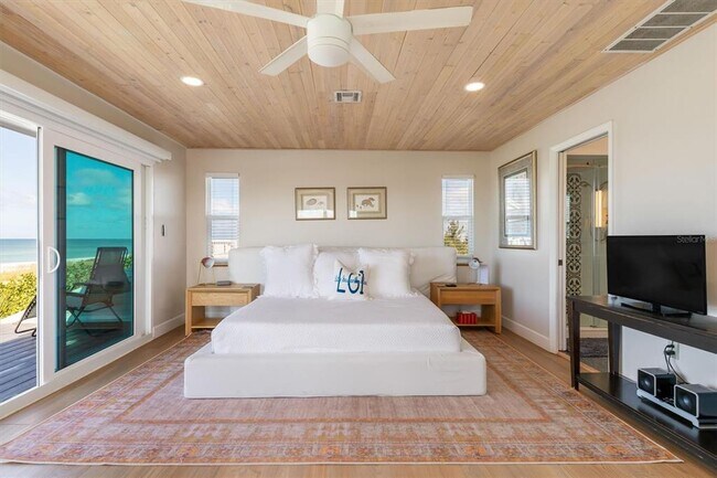 Building Photo - 9498 Alborado Rd