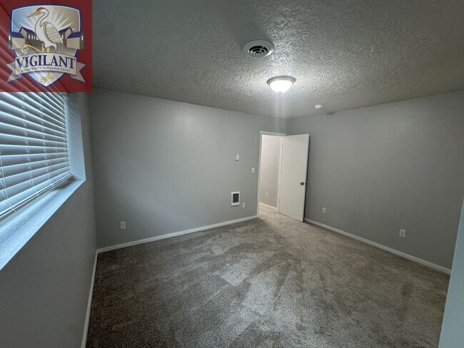 Building Photo - WA3309