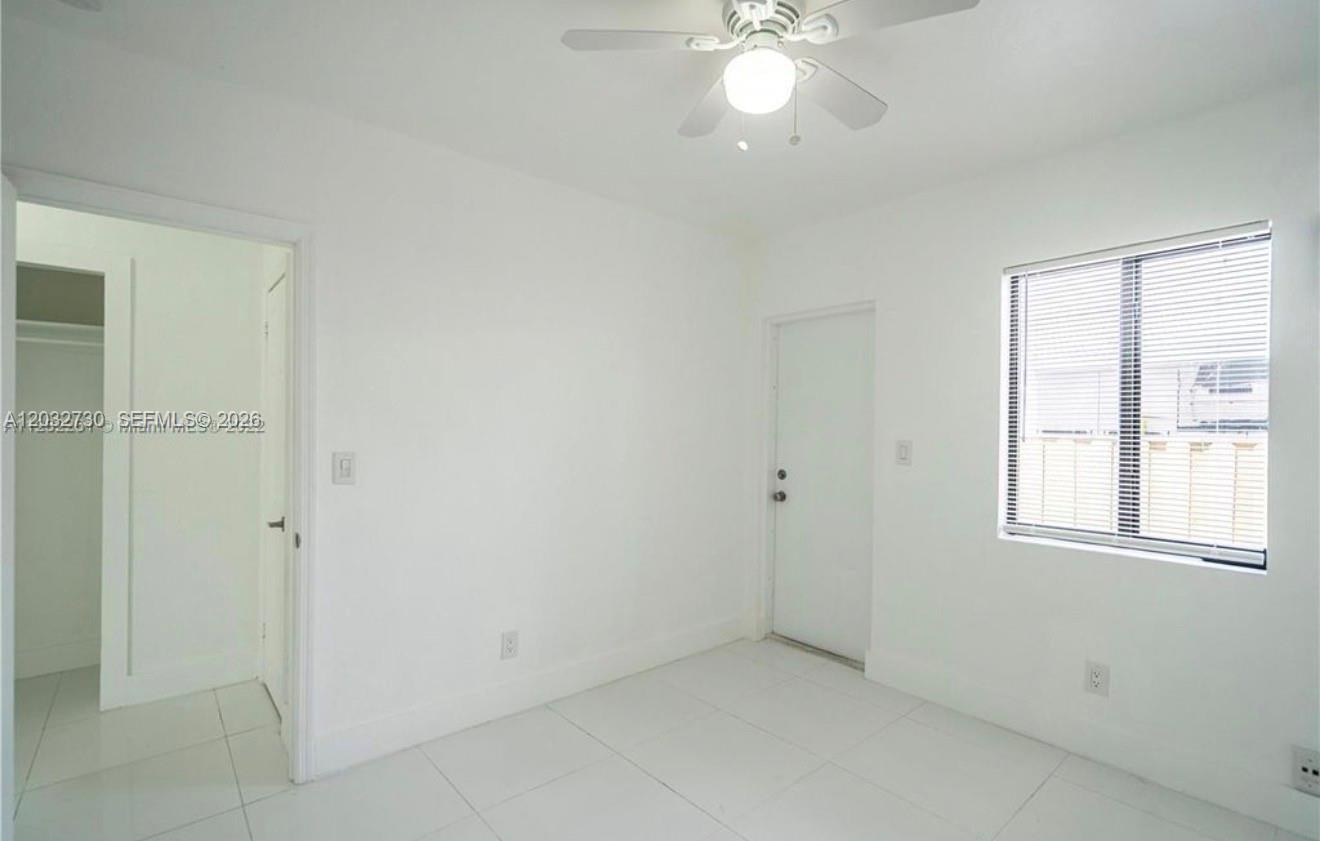 Building Photo - 7935 Crespi Blvd