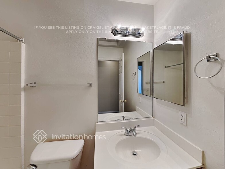 Building Photo - 12854 W Cherry Hills Dr