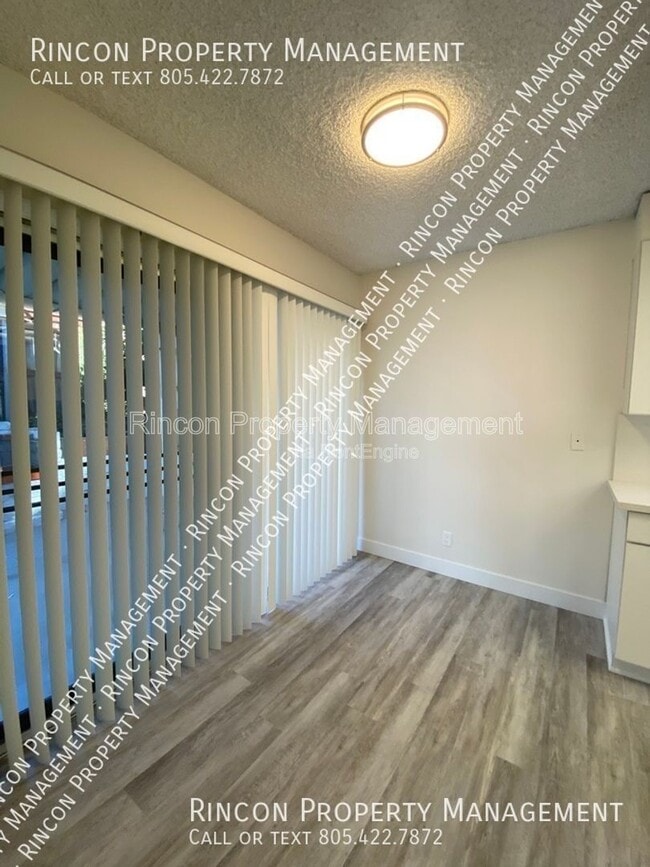 Building Photo - 555 Skyline Rd