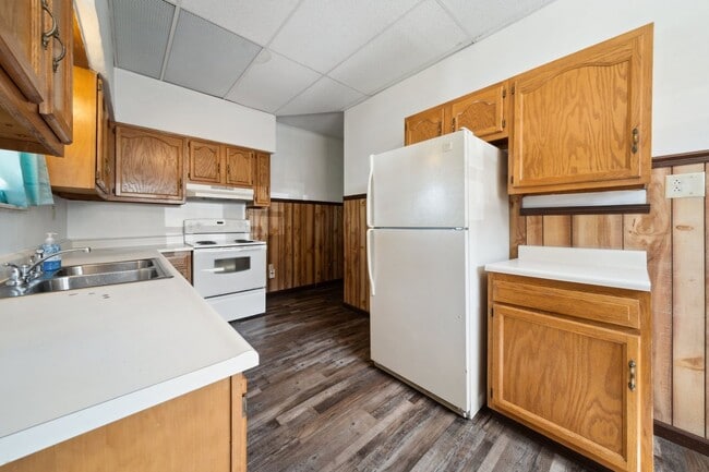 Building Photo - Stunning 3 Bedroom home in Greensburg Avai...