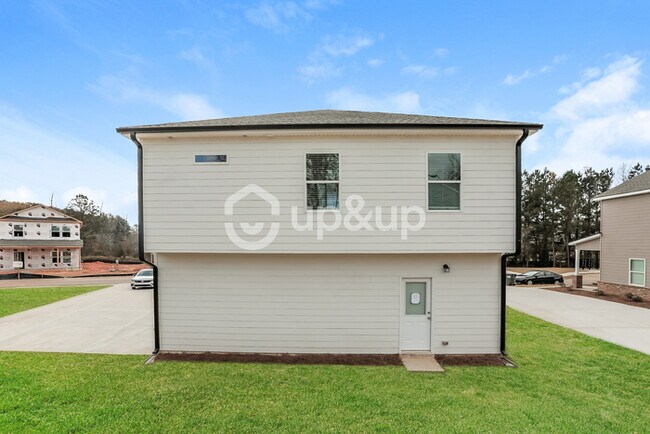 Building Photo - Fantastic 4bd/2.5ba home! Let yourself in!