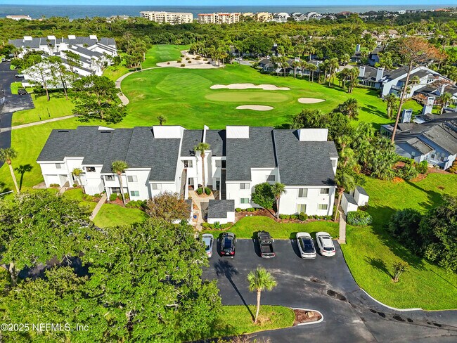 Building Photo - 16 Cove Rd