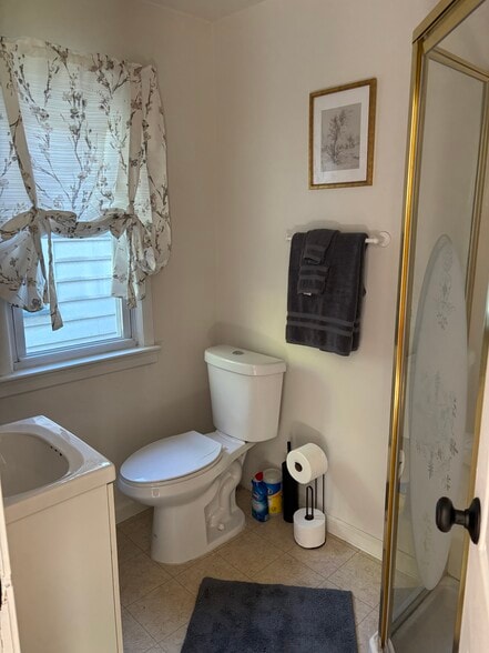 Master Bathroom - 295 Terrace Park