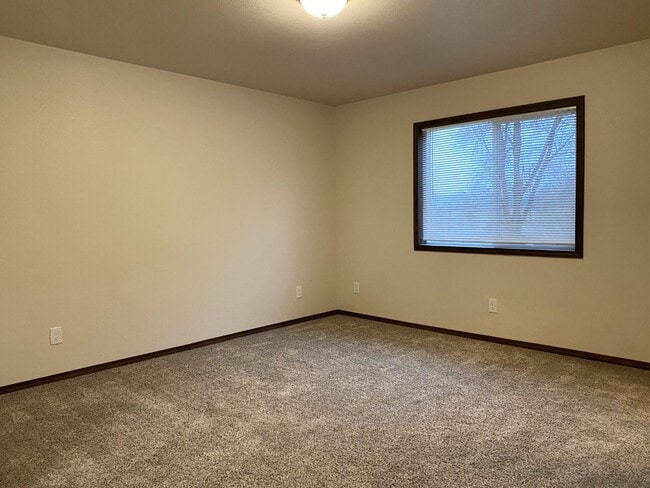 Building Photo - Second-Level Living