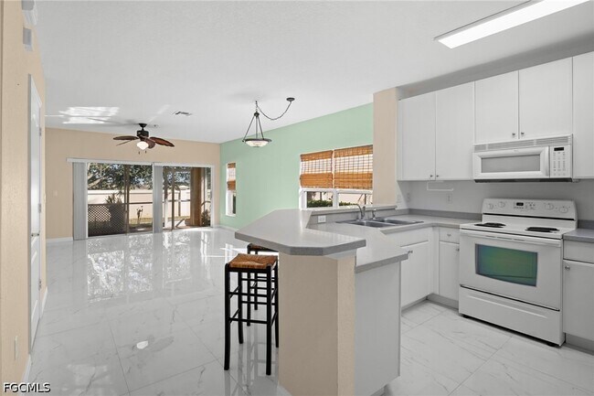 Building Photo - 8535 Athena Ct
