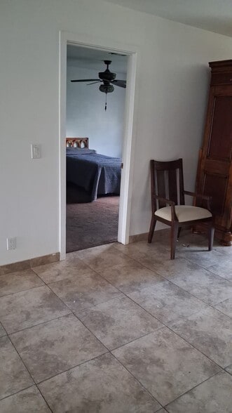 Building Photo - 2381 Papaya Dr