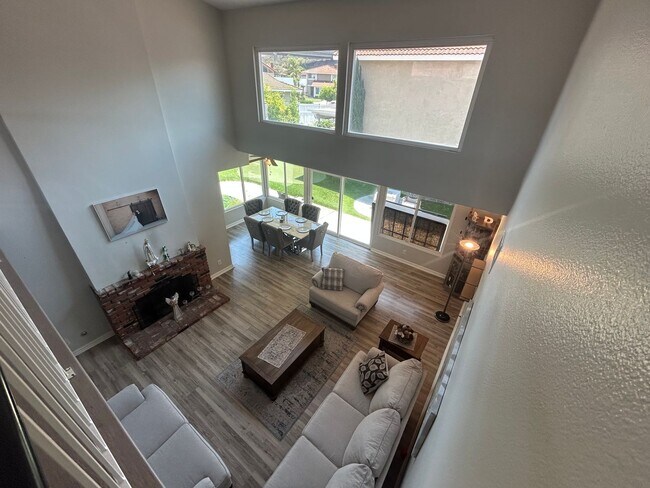 Building Photo - Upgraded 4-Bedroom Home in Gated Green Riv...