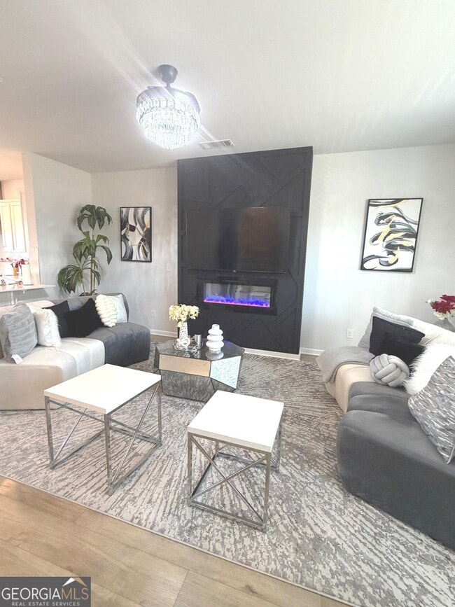 Building Photo - 205 Wallace St