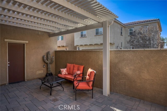 Building Photo - 520 Calle Vibrante