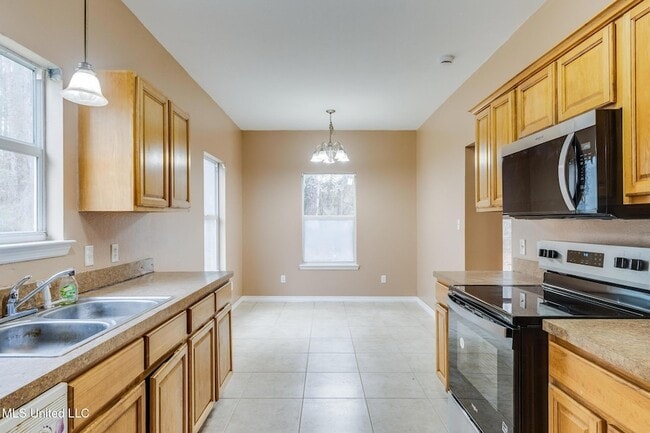 Building Photo - 6085 W Bolivar St