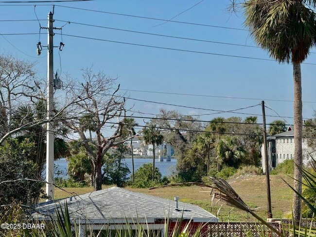Building Photo - 326 Ribault Ave