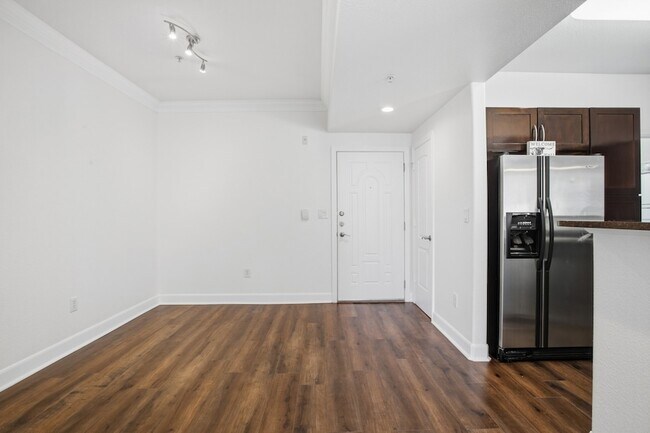 Building Photo - 2299 Lone Star Dr