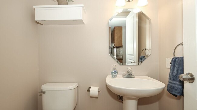 Building Photo - 1272 Silk Oak Ln