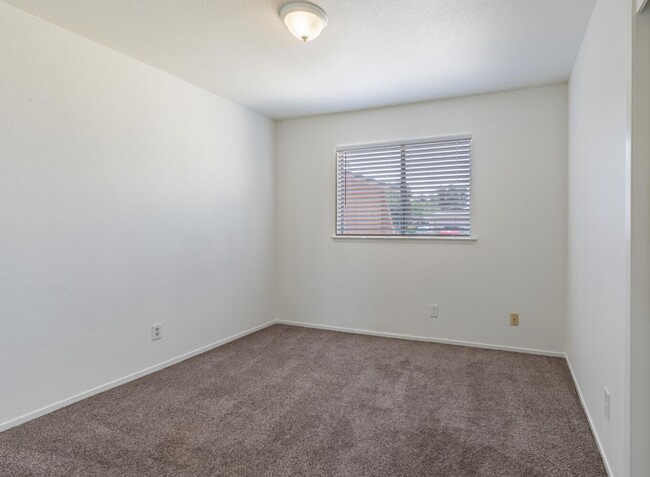 Building Photo - Sanger Home for Rent
