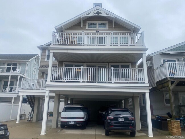 Primary Photo - 18 Tennessee Ave