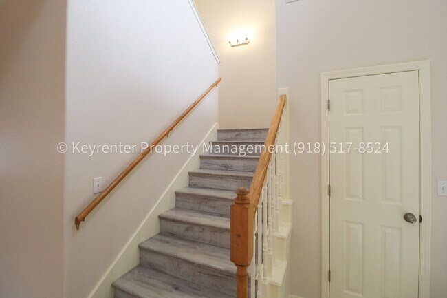 Building Photo - 4 Bed | 2 Bath in Broken Arrow!