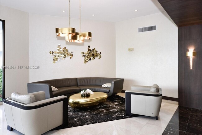 Building Photo - 20505 E Country Club Dr