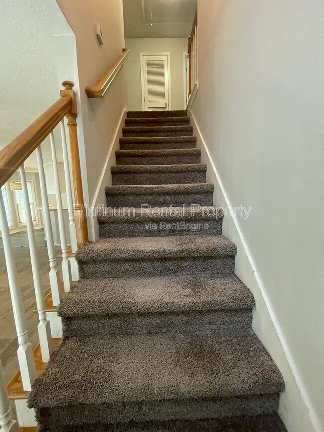 Building Photo - 1020 Twin Brook Ct NW