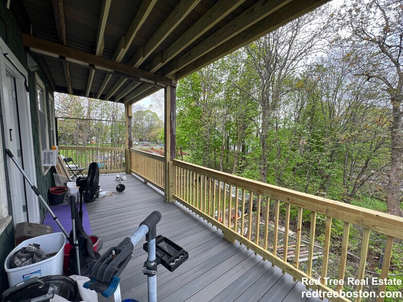 Building Photo - 190 Highland St