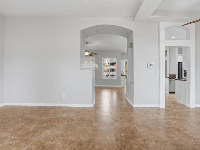 Building Photo - Spanish Springs Dream