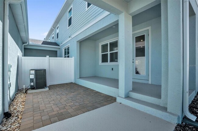 Building Photo - 17025 Haggerty Hollow Dr