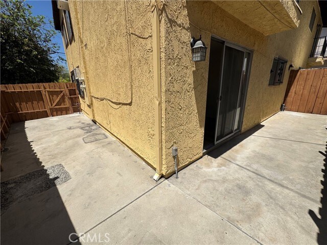 Building Photo - 1112 W Garvey Ave