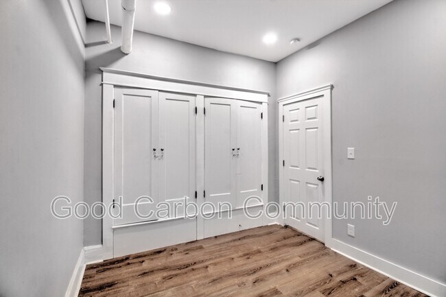 Building Photo - 2809 Main St