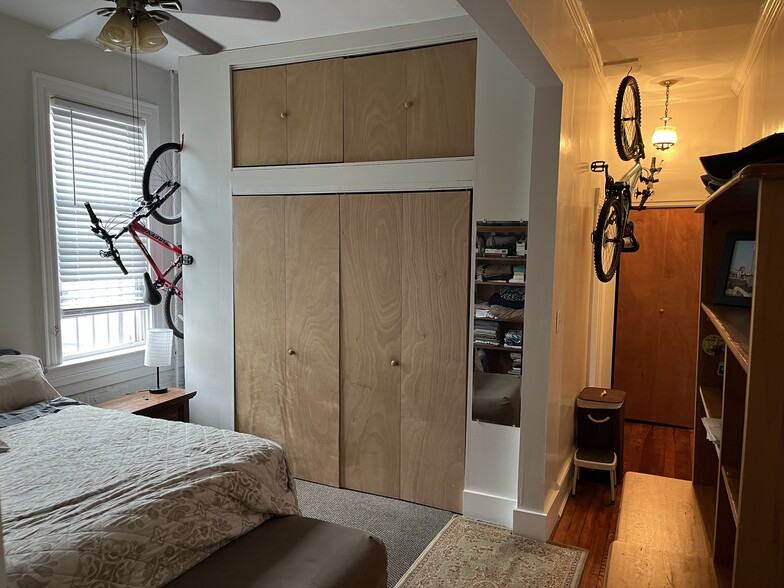 Building Photo - 107 N Patrick St