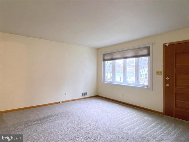 Building Photo - 3300 Upton Rd