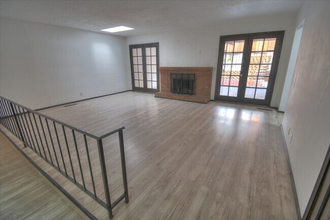 Building Photo - NE Heights ---Close to the Sandia Mountains