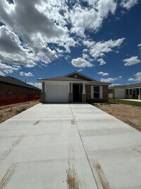 Building Photo - Adorable 2/2/1 CISD schools!!!