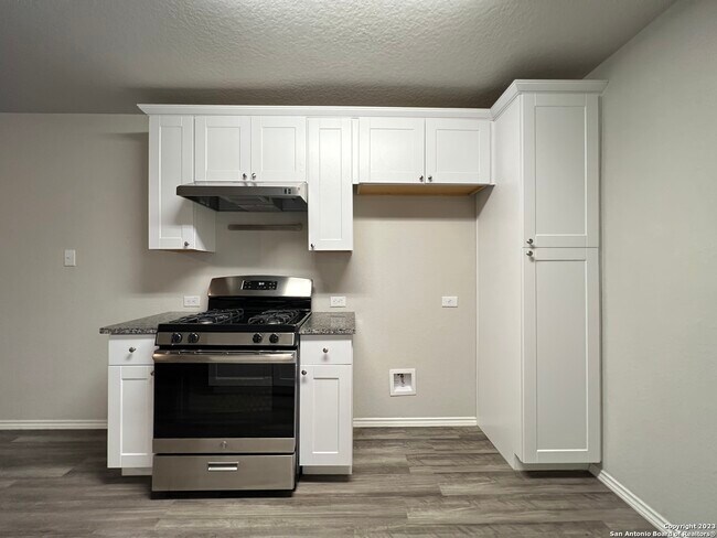Building Photo - 5926 Gael Elm