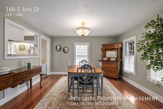 Building Photo - 160 S 4th St