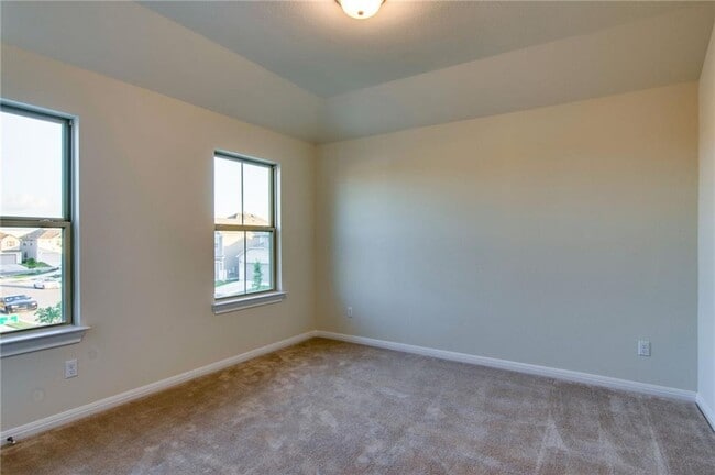 Building Photo - 15900 Cessida St