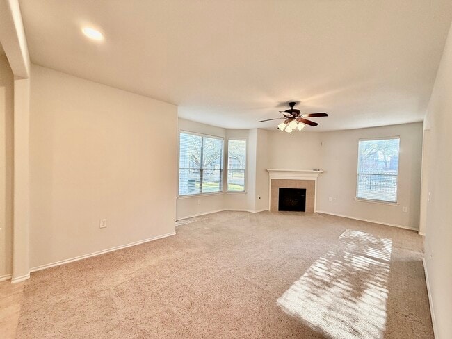 Building Photo - 13600 Breton Ridge St