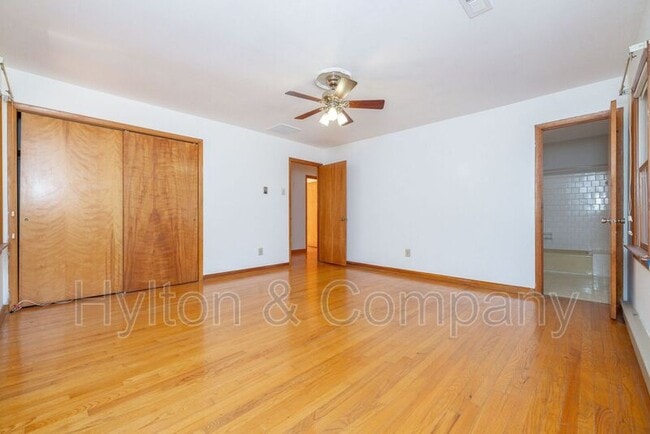 Building Photo - 5110 New Kent Hwy