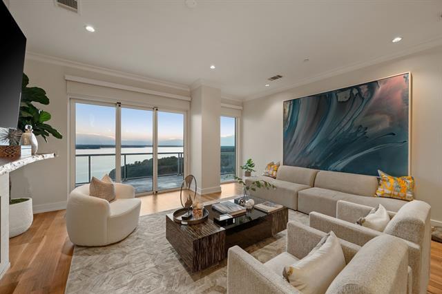 Building Photo - 2800 Lakeside Pkwy