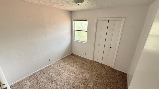 Building Photo - 9019 Sawtooth Ln